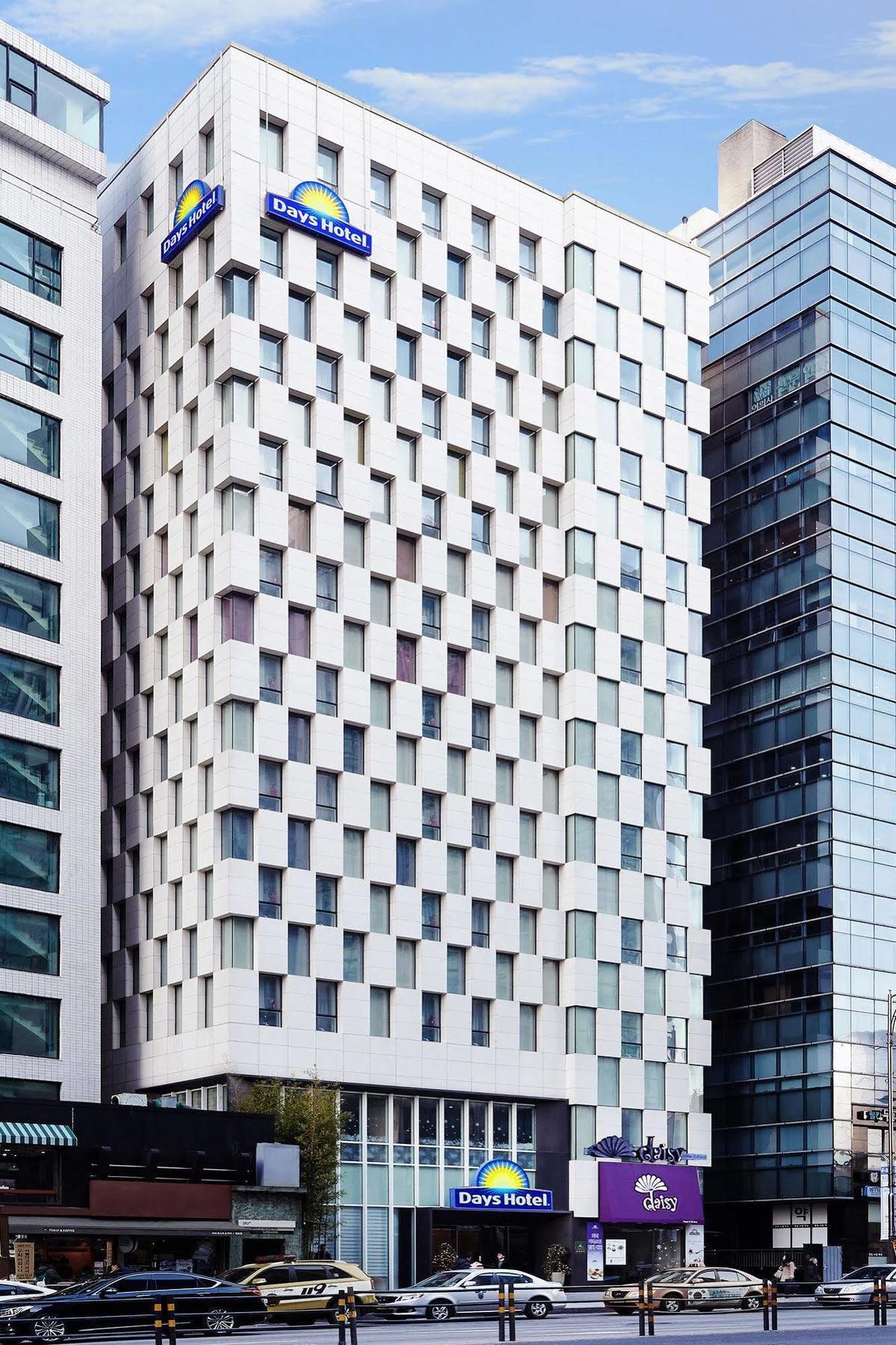 Days Hotel By Wyndham Seoul Myeongdong Exterior photo